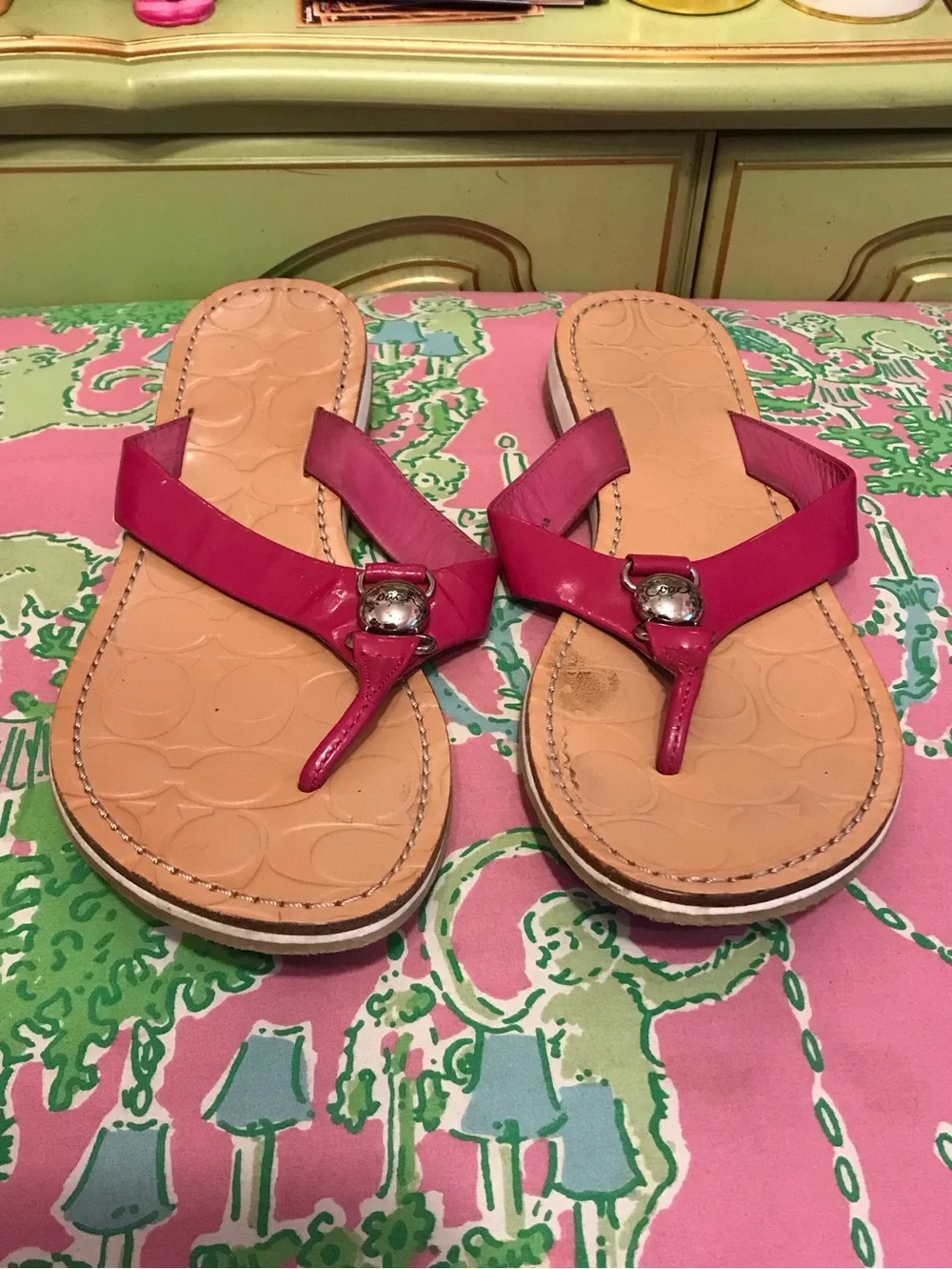 Coach Madie Pink Patent Leather Thong Sandals Women's Size 9.5 B